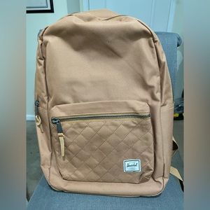 Herschel computer backpack